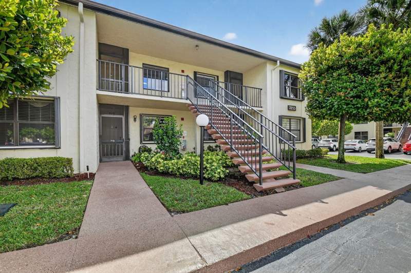 2 bedroom Condominium at 7855 Willow Spring Drive #725, Gardens Of Willow Bend Condos, Lake Worth — photo 4