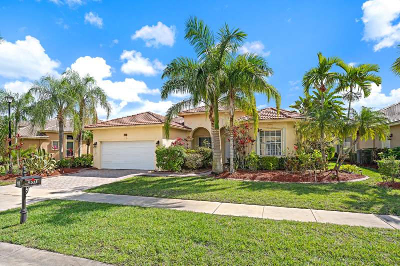 3 bedroom Single Family Residence at 9531 Lantern Bay Circle, Baywinds, West Palm Beach — photo 2