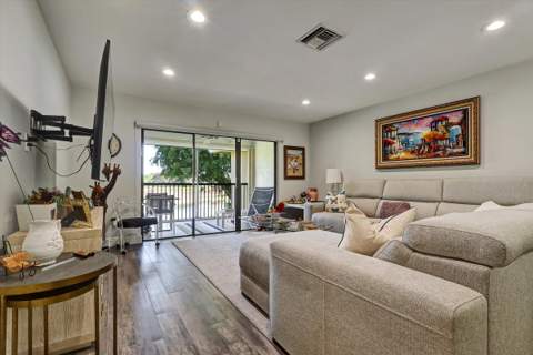 34 W Stratford Ln Lane #D, Boynton Beach FL - photo 10 of 24