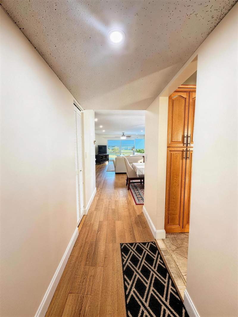 3 bedroom Condominium at 6260 S Falls Cir Drive #201, Inverrary Country Club, Lauderhill — photo 3