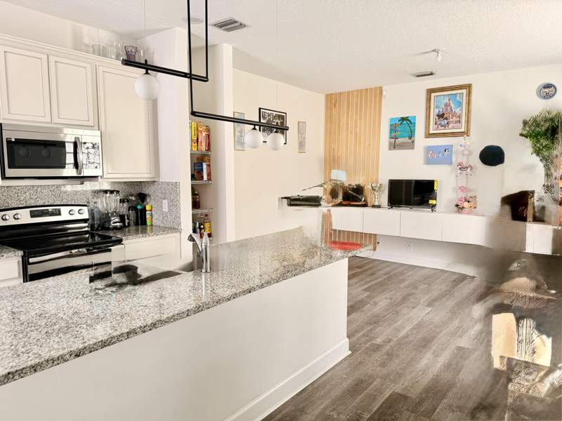 3 bedroom Single Family Residence at 611 N F Street, Lake Worth, Lake Worth Beach — photo 5