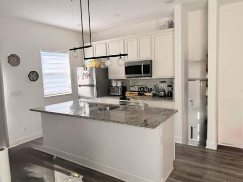 611 N F Street, Lake Worth Beach FL - photo 9 of 12