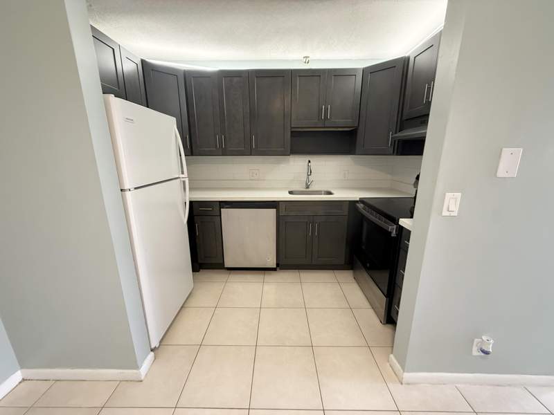 2 bedroom Condominium at 3253 NW 104th Avenue #3253, Springs Park Condo, Coral Springs — photo 4