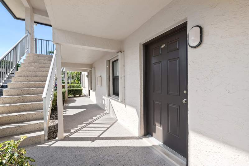 2 bedroom Condominium at 5570 Lakeside Drive #102, Viewpointe Condo, Margate — photo 3