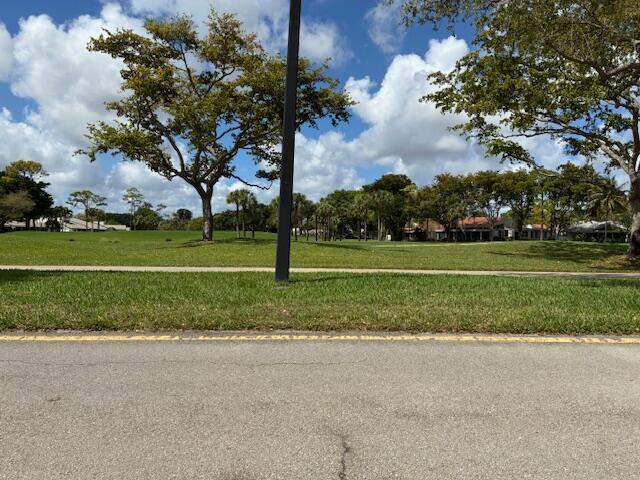3 bedroom Villa at 35 Brentwood Drive, Villas Of Brentwood Condo, Boynton Beach — photo 3