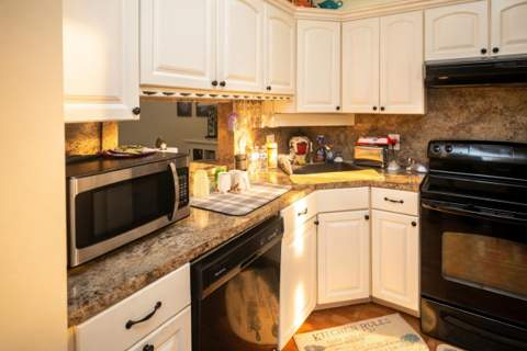 1017 Green Pine Boulevard #C, West Palm Beach FL - photo 9 of 52