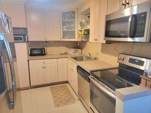 8140 SW 24th Street #Unit 215, North Lauderdale FL - photo 7 of 21