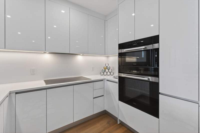 2 bedroom Condominium at 220 Lake Shore Drive #715, Nautilus 220 Condo, Lake Park — photo 4