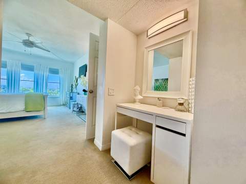 3100 N Palm Aire Drive #706, Pompano Beach FL - photo 8 of 13