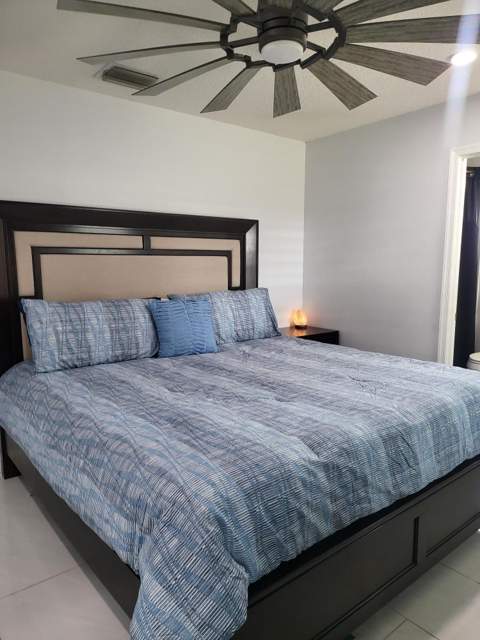 272 SW Crescent Avenue, Port St. Lucie FL - photo 12 of 29