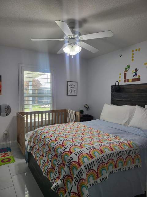 272 SW Crescent Avenue, Port St. Lucie FL - photo 17 of 29