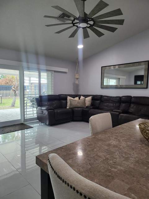272 SW Crescent Avenue, Port St. Lucie FL - photo 22 of 29