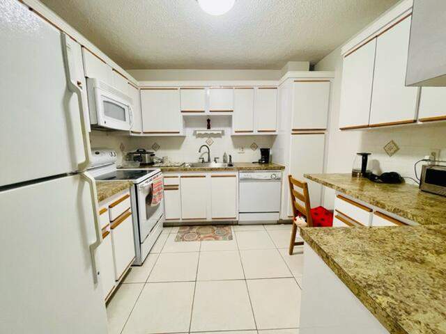 2 bedroom Condominium at 22755 SW 66th Avenue #103, Edgewood Condos, Boca Raton — photo 5
