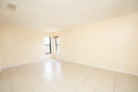 2456 SE Trail Avenue, Port St. Lucie FL - photo 14 of 36
