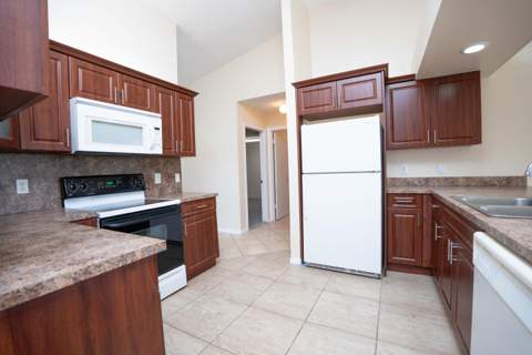 2456 SE Trail Avenue, Port St. Lucie FL - photo 8 of 36