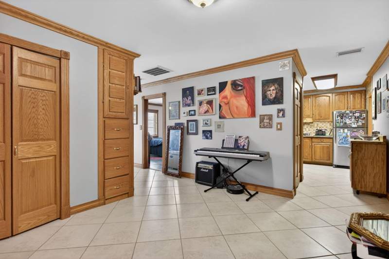 1 bedroom Condominium at 9 NE 19th Court #214c, Manor Grove Village, Wilton Manors — photo 2