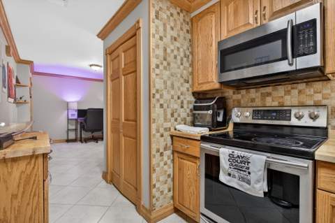 9 NE 19th Court #214c, Wilton Manors FL - photo 6 of 26