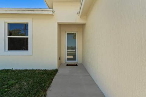 7705 Sebastian Road, Fort Pierce FL - photo 6 of 31