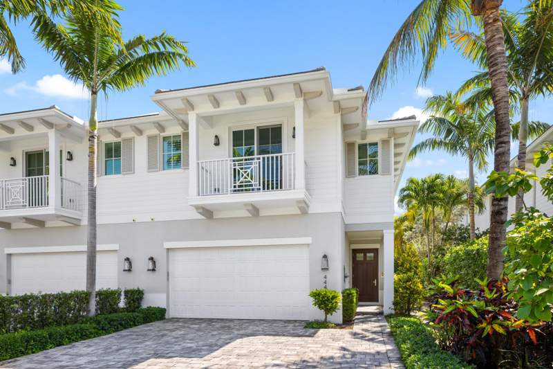 3 bedroom Townhouse at 444 NE Wavecrest Way, Boca Raton Riviera, Boca Raton — photo 2