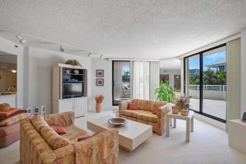 176 Helios Drive #102, Jupiter FL - photo 8 of 25