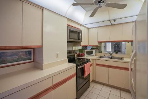 176 Helios Drive #102, Jupiter FL - photo 15 of 25