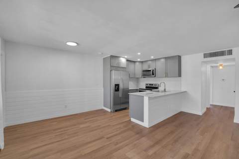 5203 NE 24th Terrace #B207, Fort Lauderdale FL - photo 12 of 31