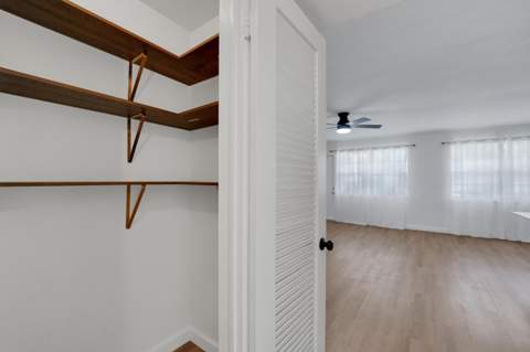 5203 NE 24th Terrace #B207, Fort Lauderdale FL - photo 16 of 31