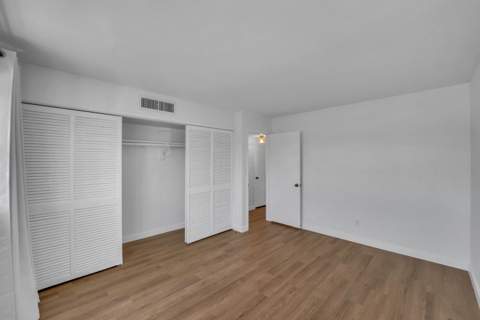 5203 NE 24th Terrace #B207, Fort Lauderdale FL - photo 19 of 31