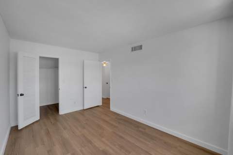 5203 NE 24th Terrace #B207, Fort Lauderdale FL - photo 21 of 31