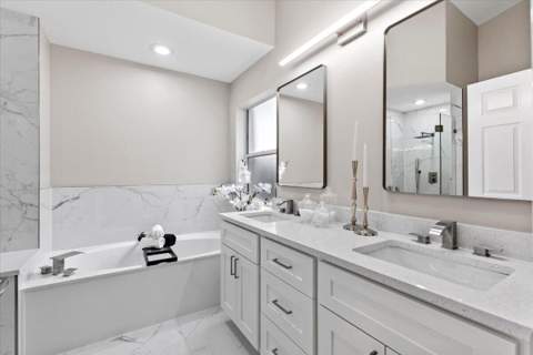 1033 W Siena Oaks Cir Circle, Palm Beach Gardens FL - photo 14 of 35