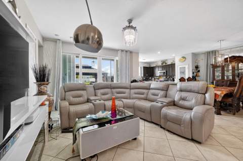 7477 NW Greenspring Street, Port St. Lucie FL - photo 6 of 31