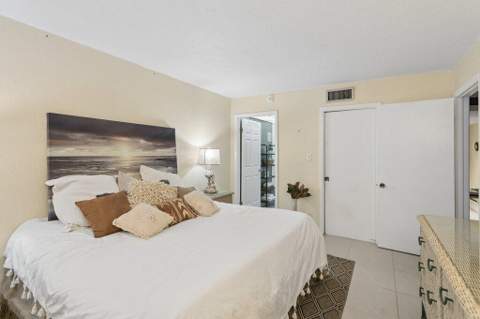 3141 NW 47th Terrace #124, Lauderdale Lakes FL - photo 7 of 20