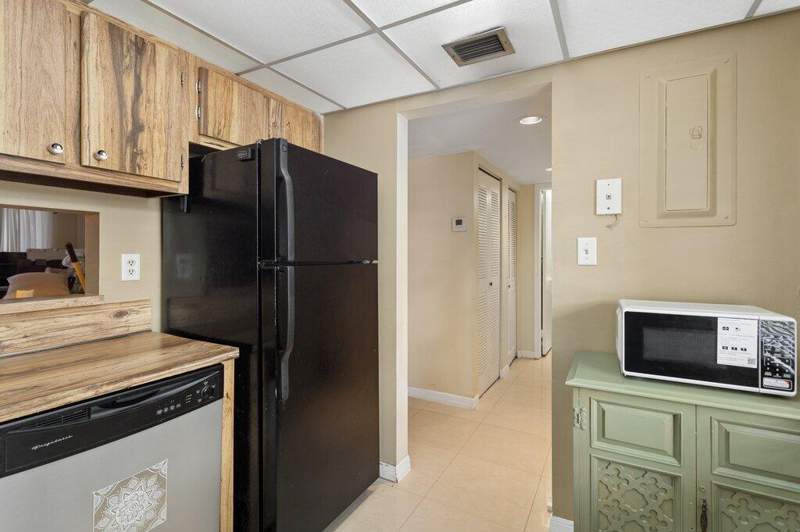1 bedroom Condominium at 3141 NW 47th Terrace #124, Cypress Chase North No 3 Condo, Lauderdale Lakes — photo 5