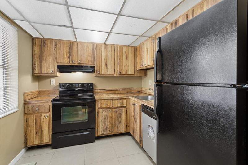 1 bedroom Condominium at 3141 NW 47th Terrace #124, Cypress Chase North No 3 Condo, Lauderdale Lakes — photo 4