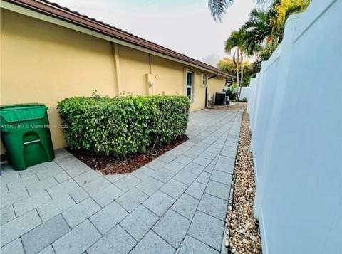 6972 NW 19th Street, Margate FL - photo 8 of 77