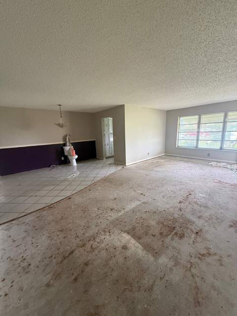 1052 North Drive #B, Delray Beach FL - photo 6 of 12