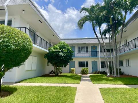 3402 Cynthia Lane #205, Lake Worth Beach FL - photo 16 of 30