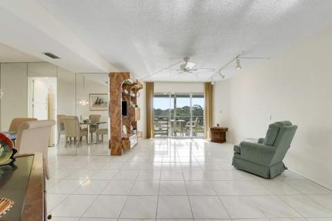 3597 Birdie Drive #607, Lake Worth FL - photo 11 of 27