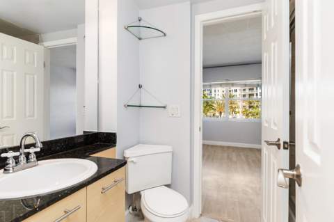 3250 NE 28th Street #404, Fort Lauderdale FL - photo 19 of 36