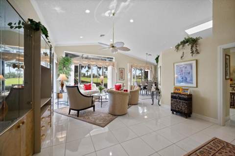 4730 Carlton Golf Drive, Lake Worth FL - photo 7 of 63