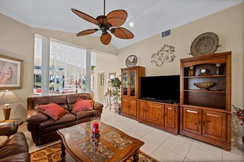 4730 Carlton Golf Drive, Lake Worth FL - photo 13 of 63