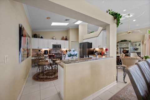 4730 Carlton Golf Drive, Lake Worth FL - photo 16 of 63