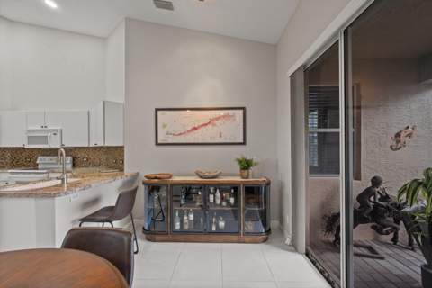 4657 Carlton Golf Drive, Lake Worth FL - photo 12 of 55