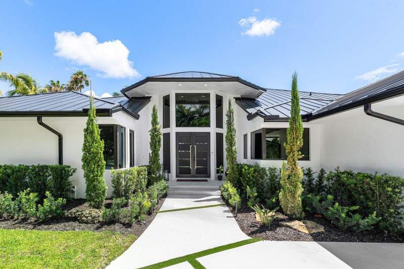3 bedroom Single Family Residence at 4825 Bocaire Boulevard, Bocaire Country Club, Boca Raton — photo 4