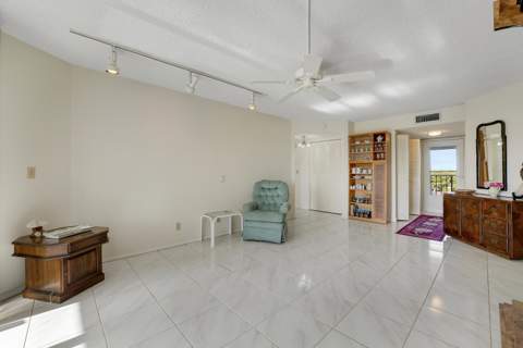 3597 Birdie Drive #607, Lake Worth FL - photo 13 of 27