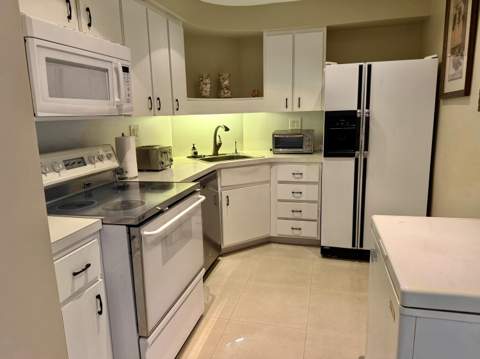 3300 NE 36th Street #507, Fort Lauderdale FL - photo 8 of 45