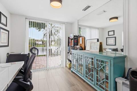 10690 NW 12th Drive, Plantation FL - photo 8 of 58