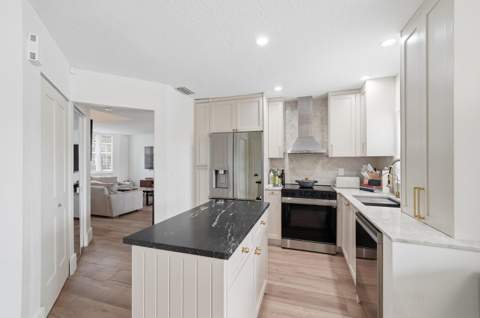 10690 NW 12th Drive, Plantation FL - photo 14 of 58