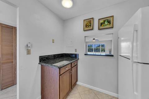9401 Sunrise Lakes Boulevard #311, Sunrise FL - photo 17 of 44