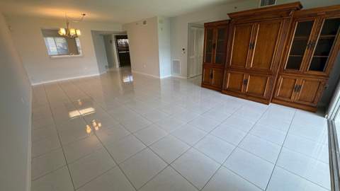 5876 Regal Glen Drive #108, Boynton Beach FL - photo 10 of 47